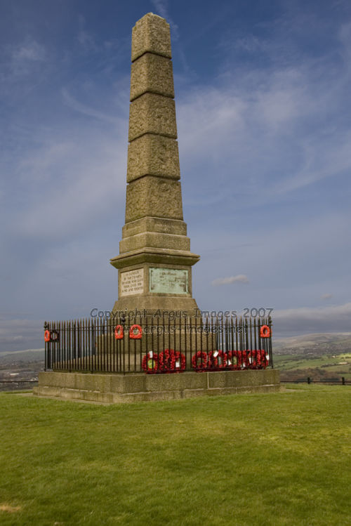 The war memorial, werneth Low